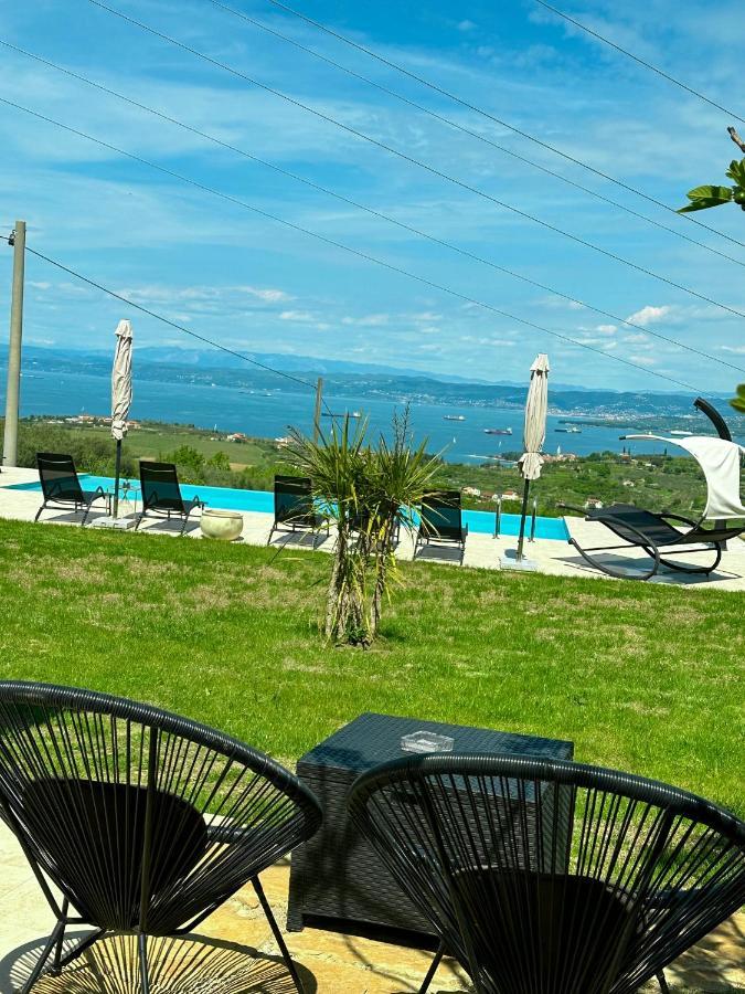 Apartmaji Meli Pu Izola Exterior photo