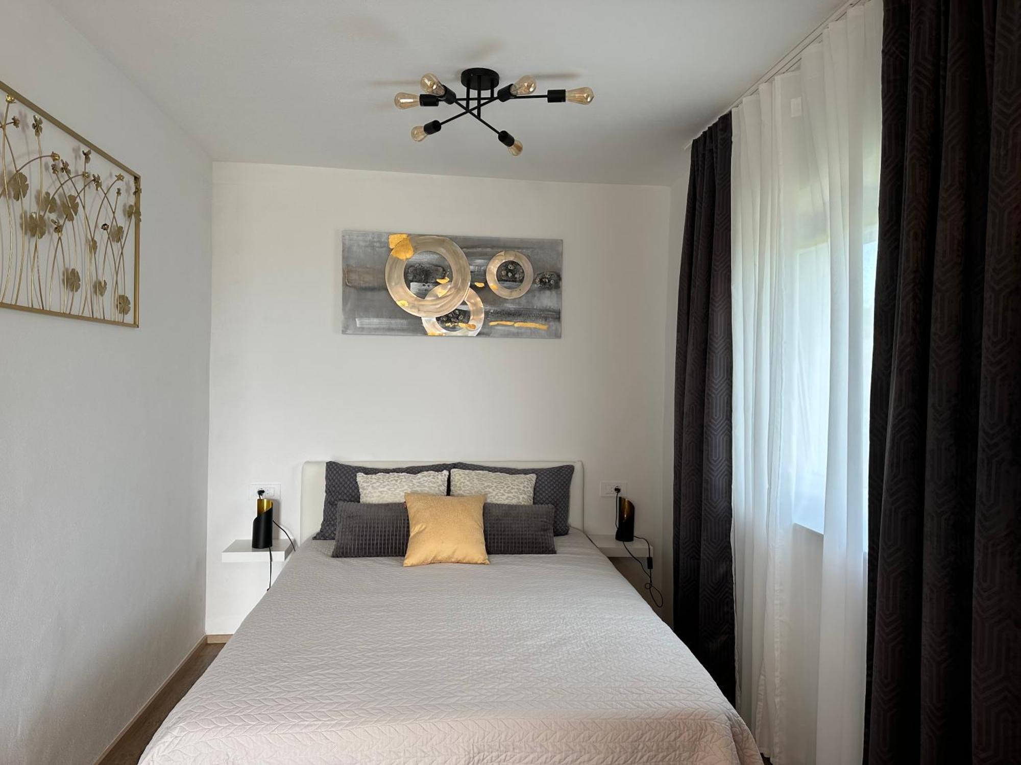 Apartmaji Meli Pu Izola Exterior photo